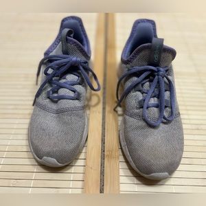 Adidas Cloudfoam Purple Girls Comfortable Athletic
Size:3